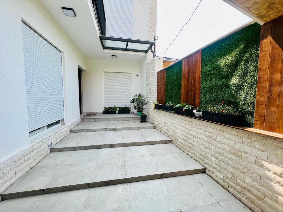 Te Nana Home Shkodër 外观 照片